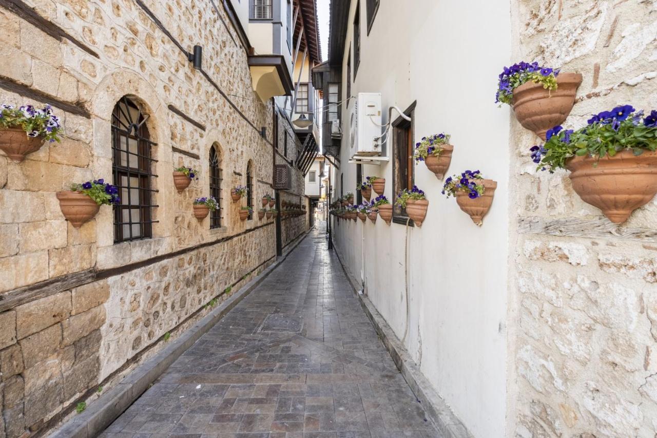 Charming Flat Near Hadrians Gate Apartament